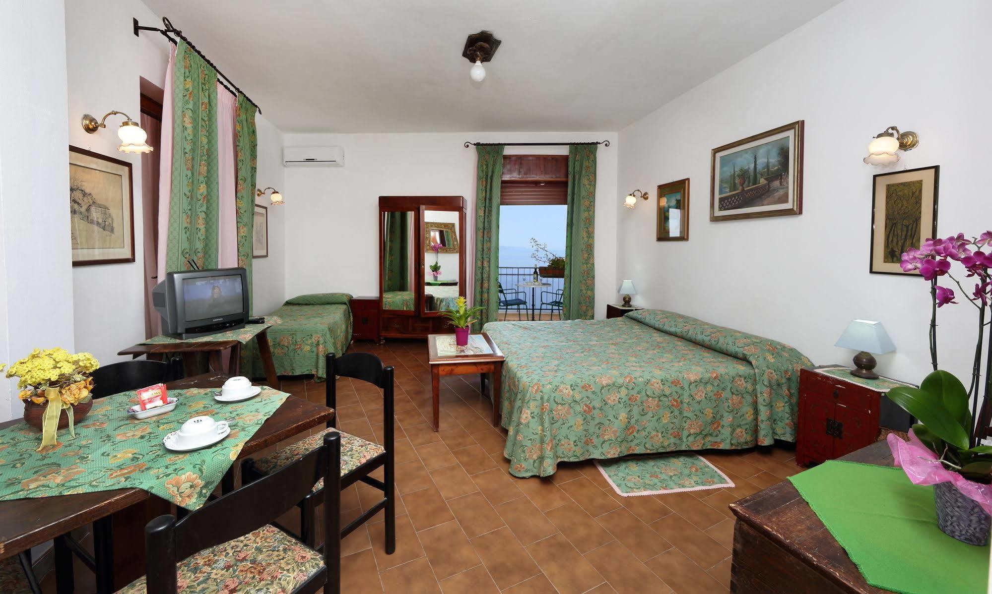 Suite Regina Castelmola Dış mekan fotoğraf